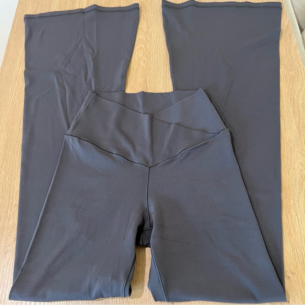 Aerie grey flare leggings